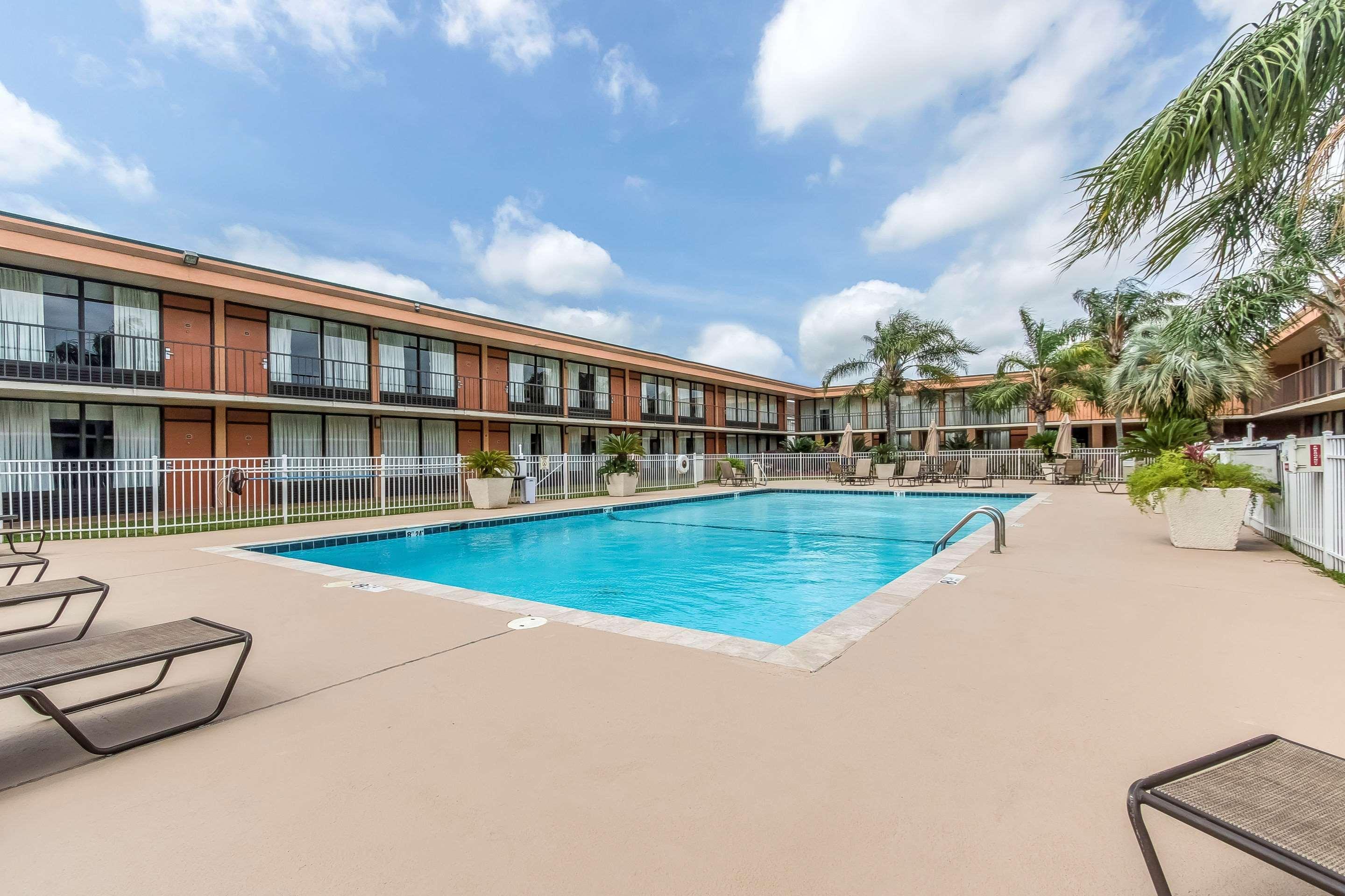 Clarion Inn Morgan City Ngoại thất bức ảnh