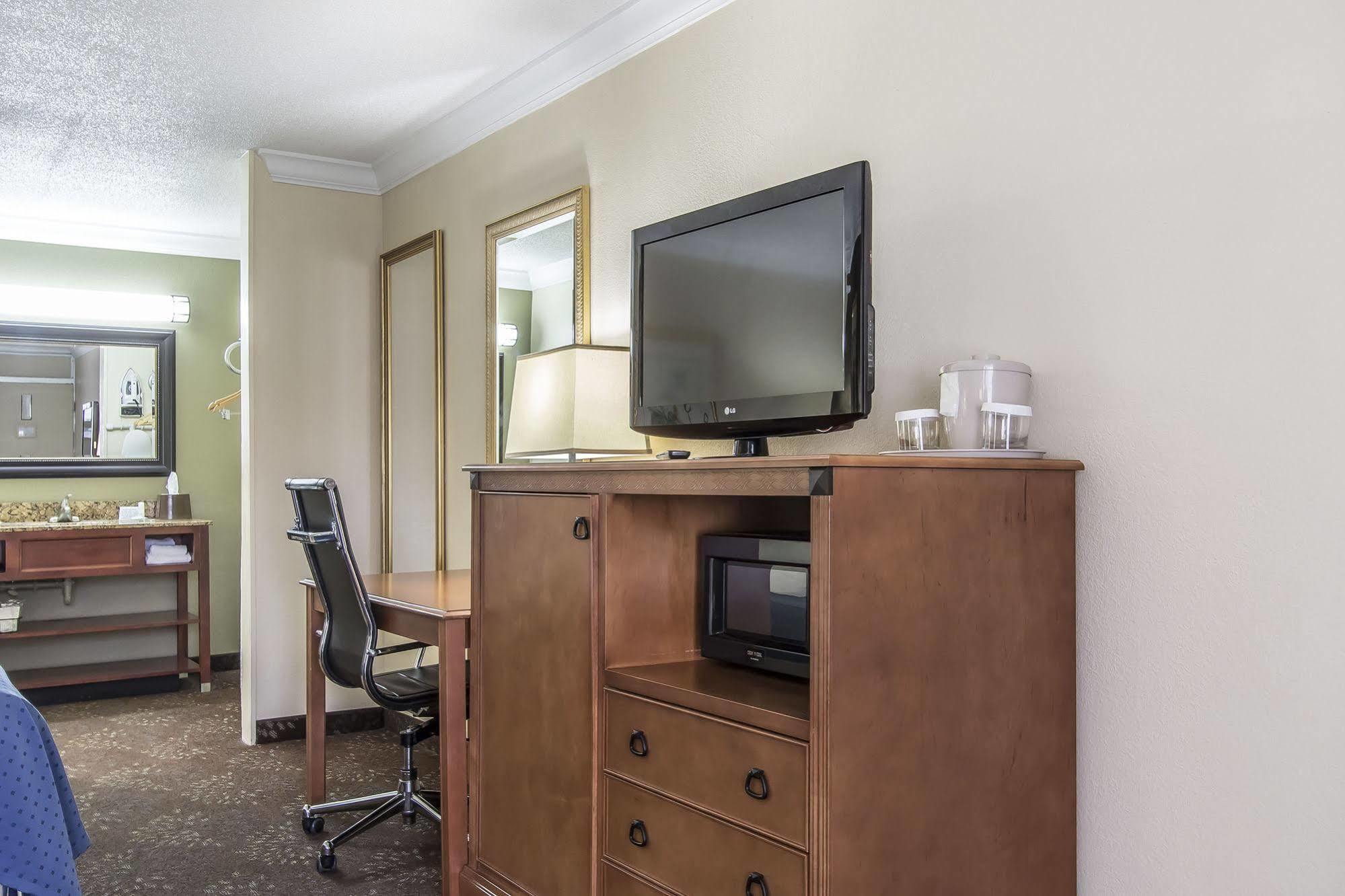 Clarion Inn Morgan City Ngoại thất bức ảnh